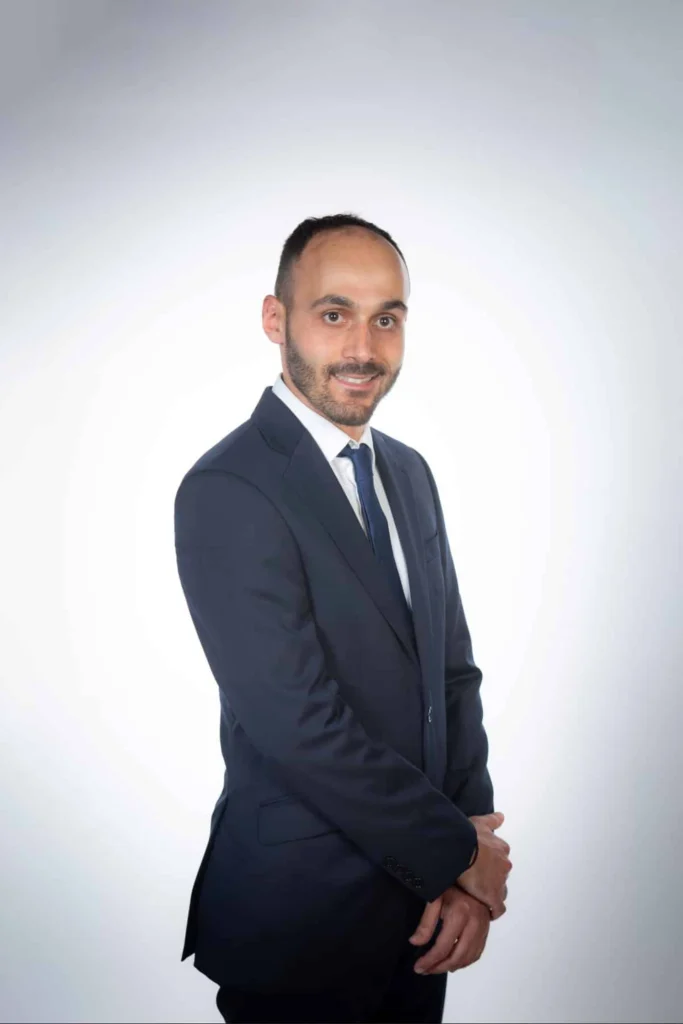 pampos-papasavvas Charalambos Papasavvas - Anwalt aus Zypern Paphos für Non Dom Status, LTD Gründung und mehr.